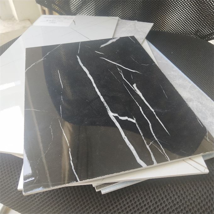 Bordijiet tal-PVC Irħam Bordijiet UV